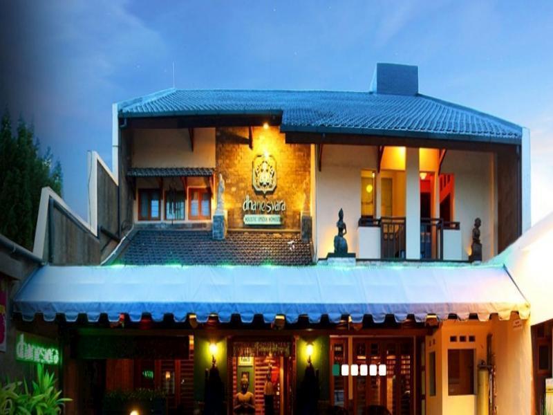Dhanesvara Holistic Unique Homestay Wonotjolo Exterior foto