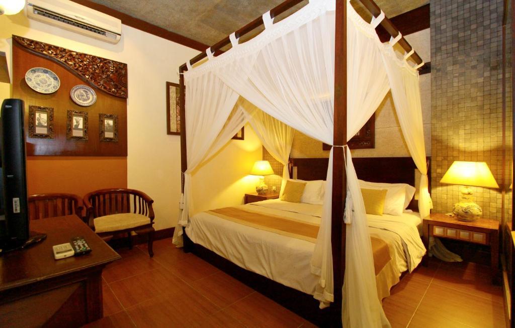 Dhanesvara Holistic Unique Homestay Wonotjolo Exterior foto